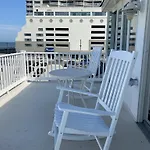 3 Bedroom Atlantic City House Steps From Boardwalk, Beach, Shopping , Nightlife.